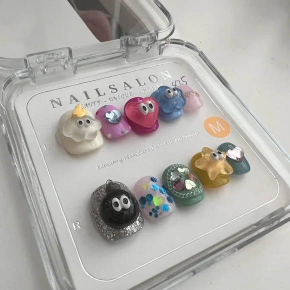 press on nail —M - Picture 2 of 6